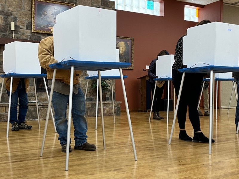 Lawmakers: Party affiliation from the top office on down