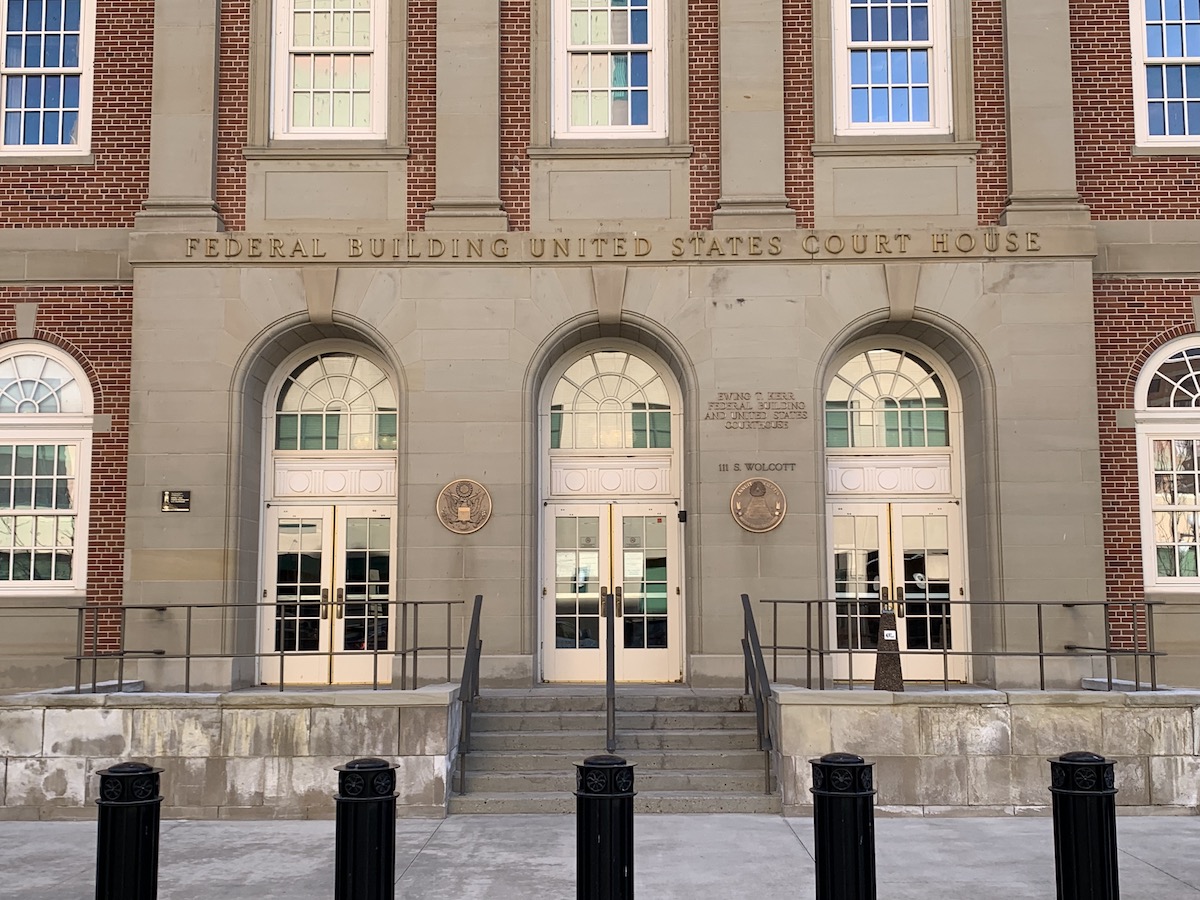 Judge transfers corner-crossing trespass case to federal court