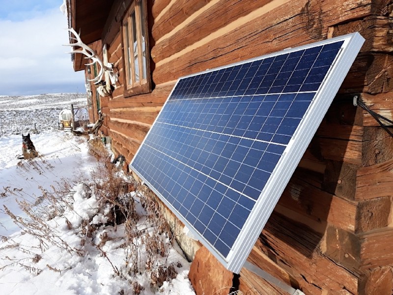 Perennial effort to reform rooftop solar compensation clears Senate committee